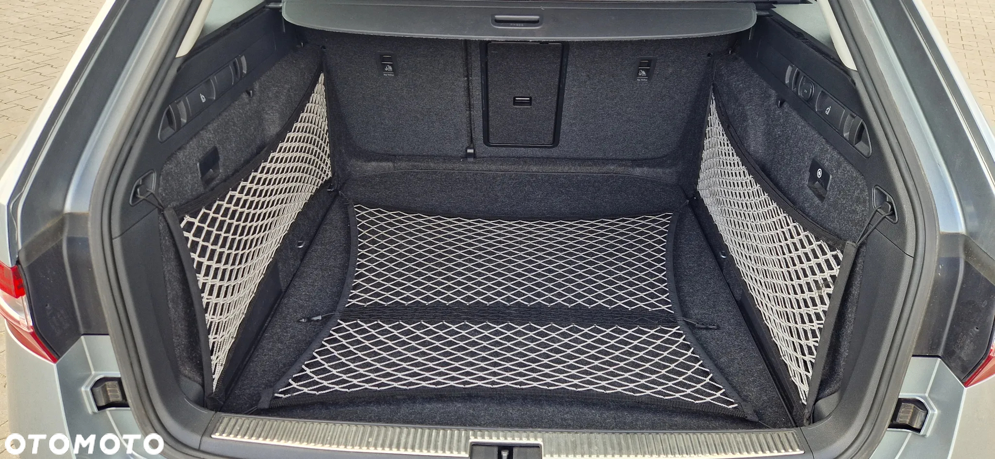 Skoda Superb 2.0 TDI Ambition DSG - 11