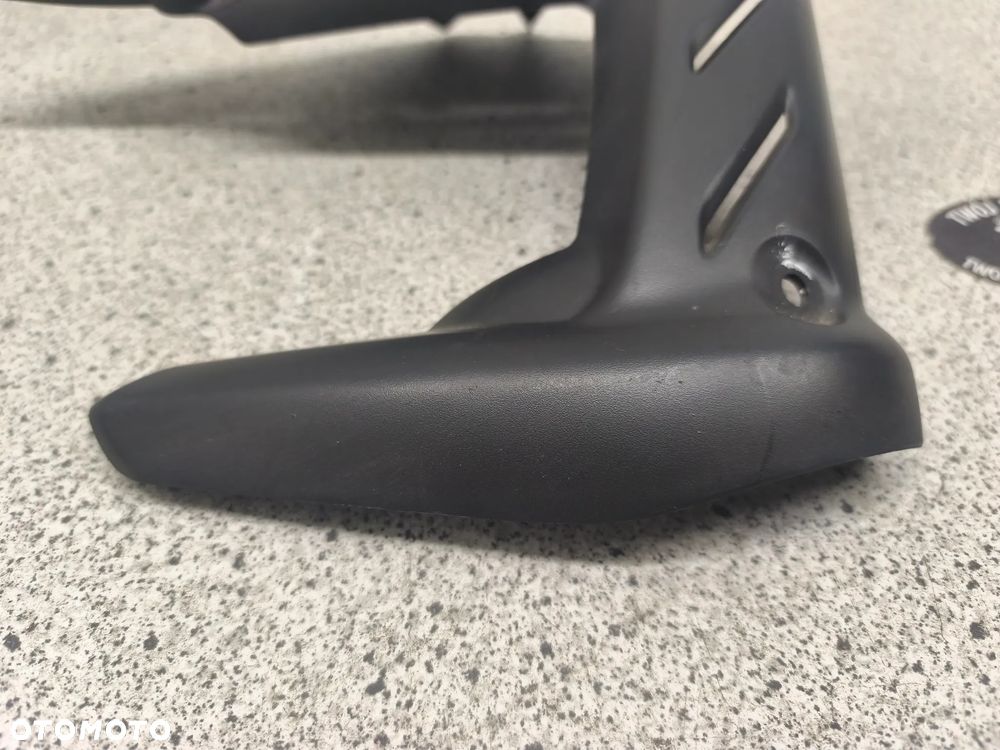 Owiewka, osłona chłodnicy, wypełnienie Triumph Street Triple 675 - 3