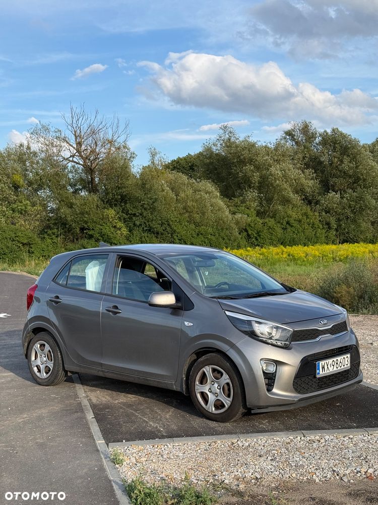 Kia Picanto 1.2 L - 6