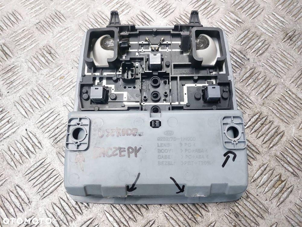 LAMPKA PODSUFITKI KIA CEED I 9282/70-1H000 - 3