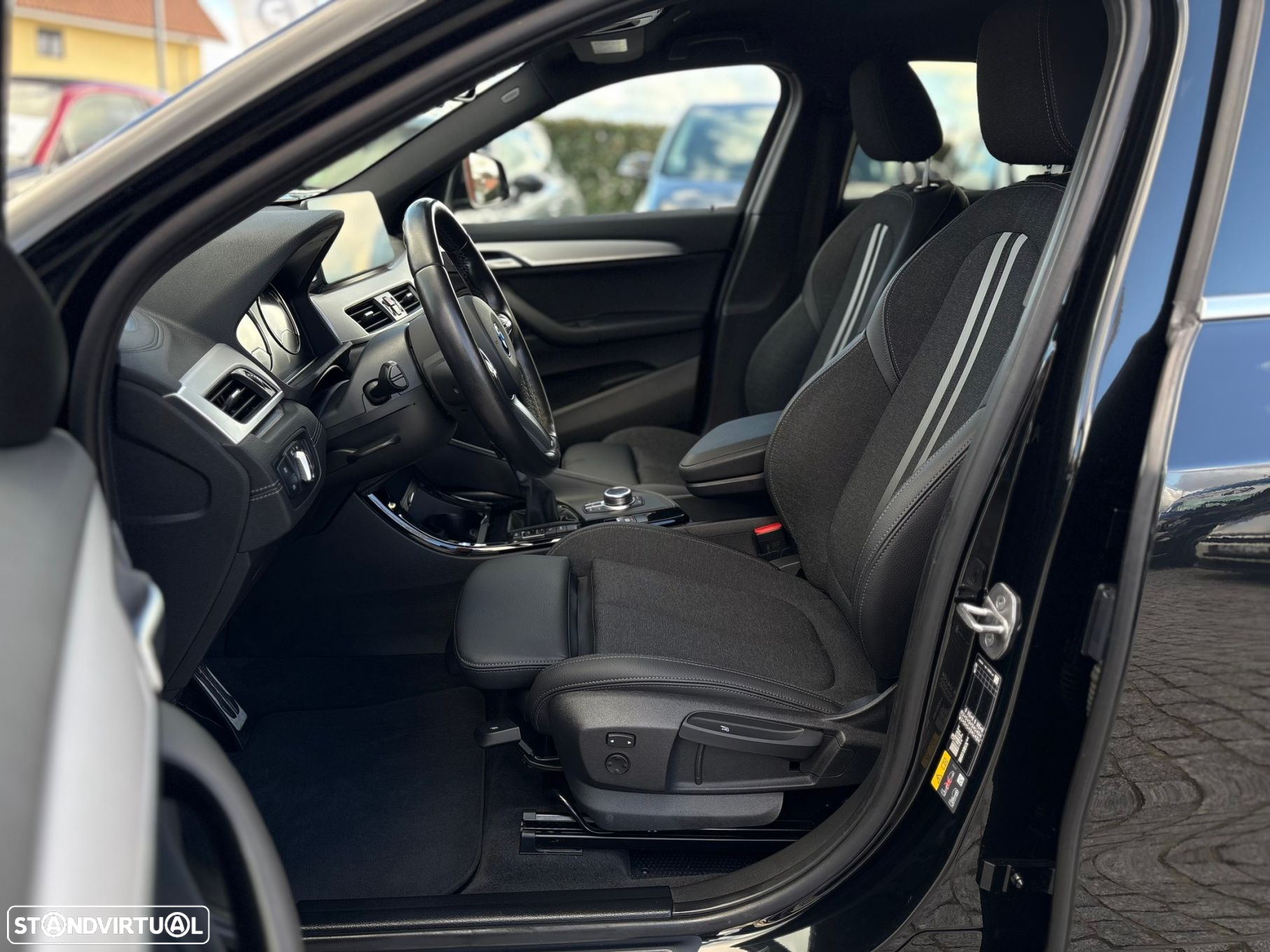 BMW X2 25 e xDrive Pack M - 38
