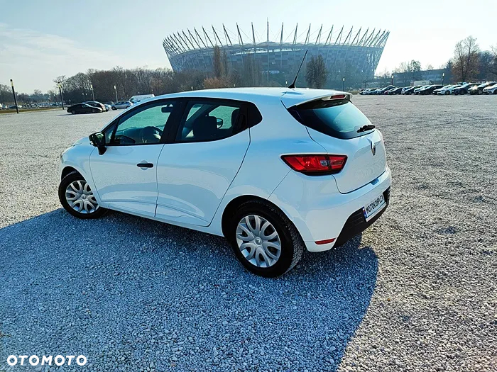 Renault Clio - 7