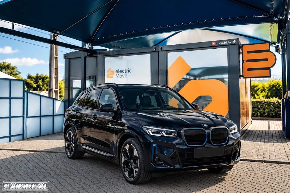 BMW iX3