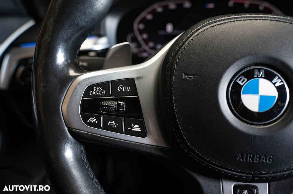 BMW Seria 5 530d xDrive Aut. - 25