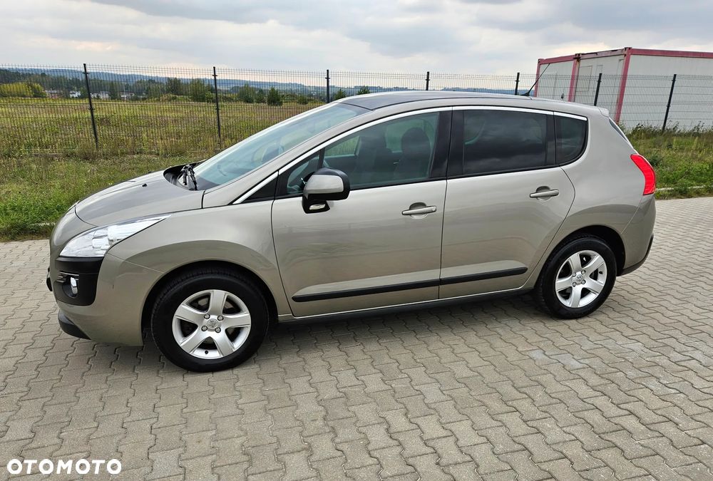 Peugeot 3008 2.0 HDi Premium+ - 2