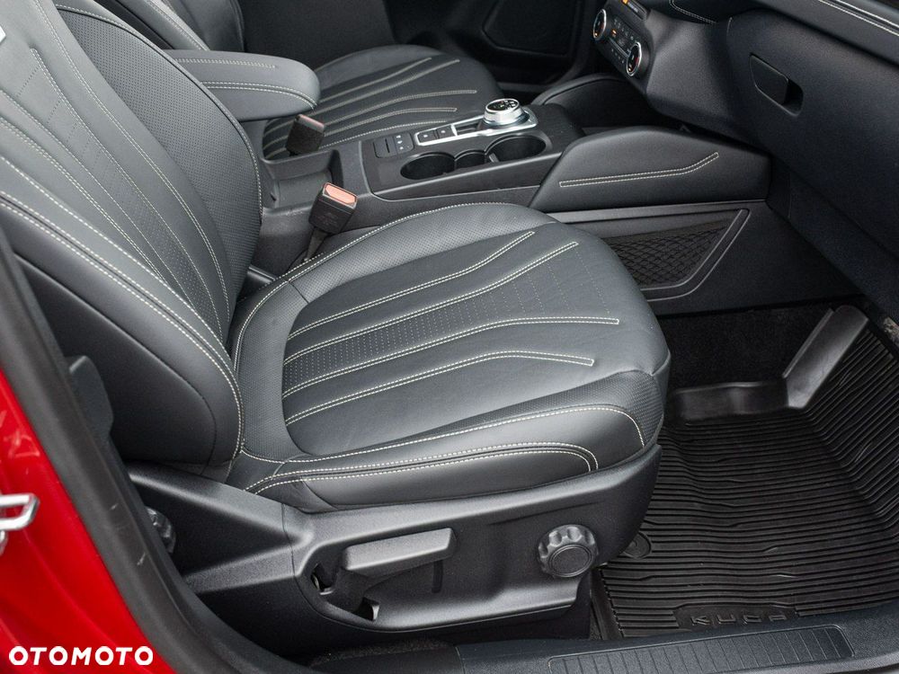 Ford Kuga 2.5 FHEV FWD Vignale - 31