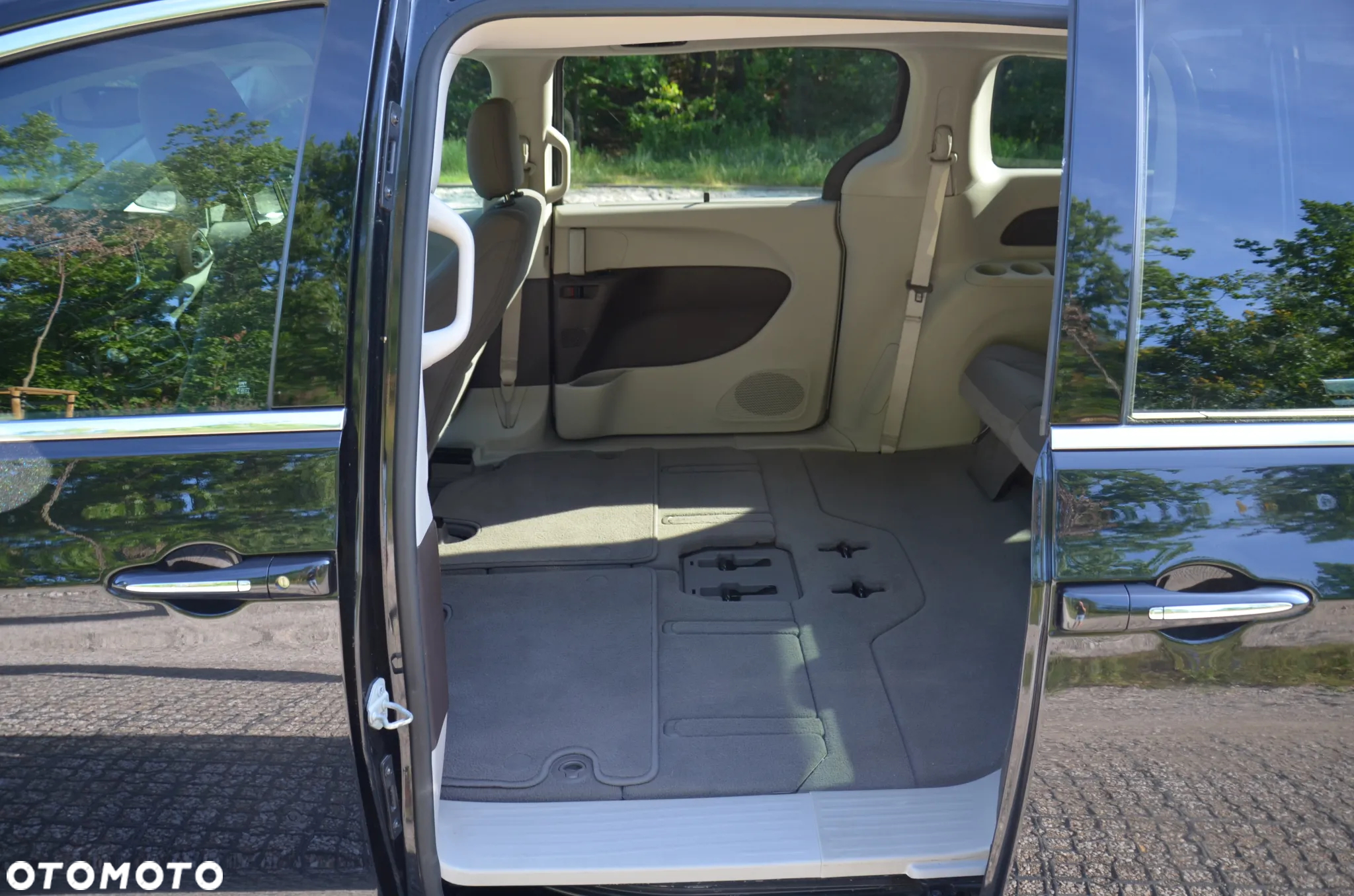 Chrysler Pacifica - 22