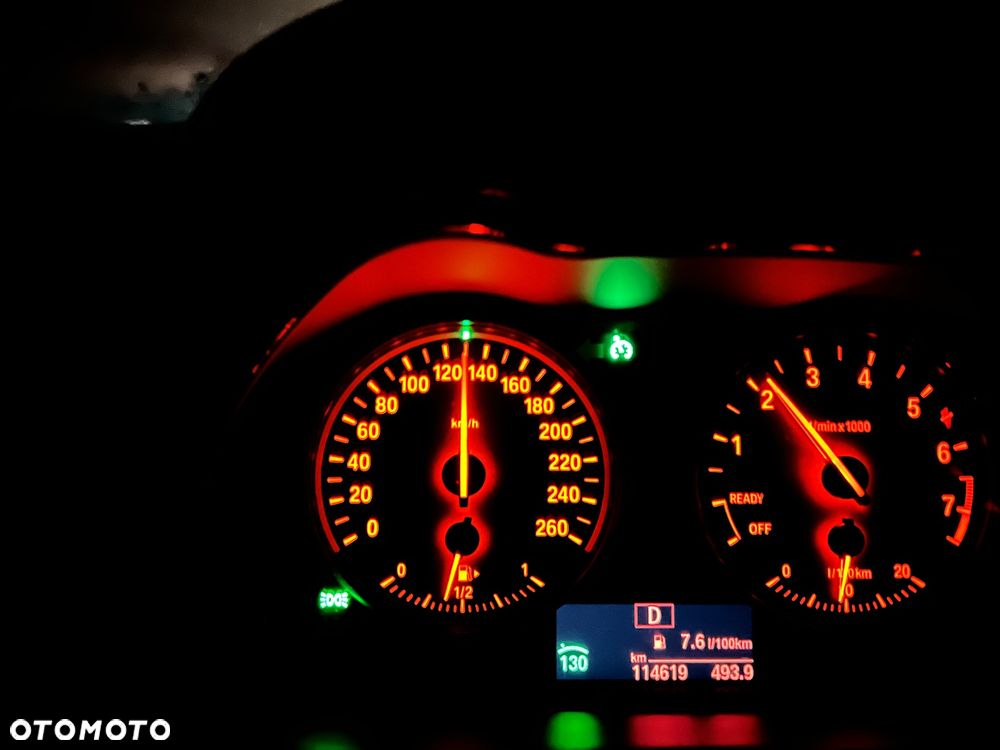 BMW X1 xDrive20i - 18