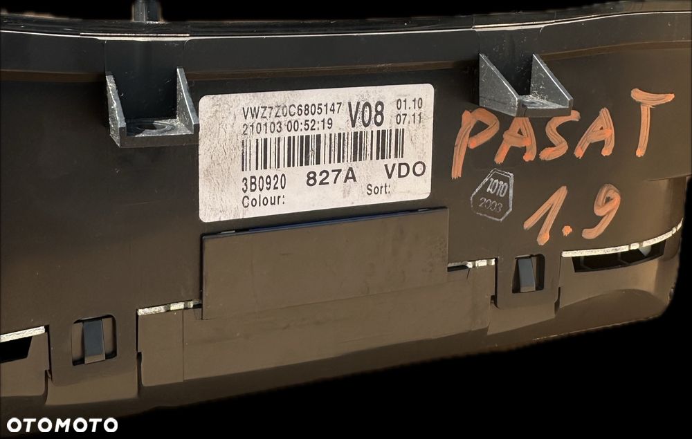 Licznik Zegary Volkswagen Passat B5 B5.5 Diesel TDI 3B0920827A - 2