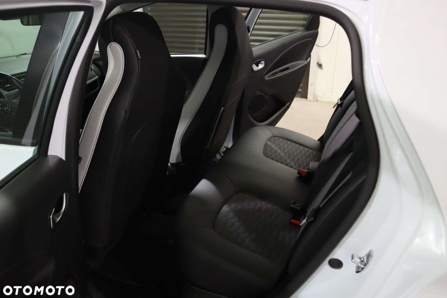 Renault Zoe - 36