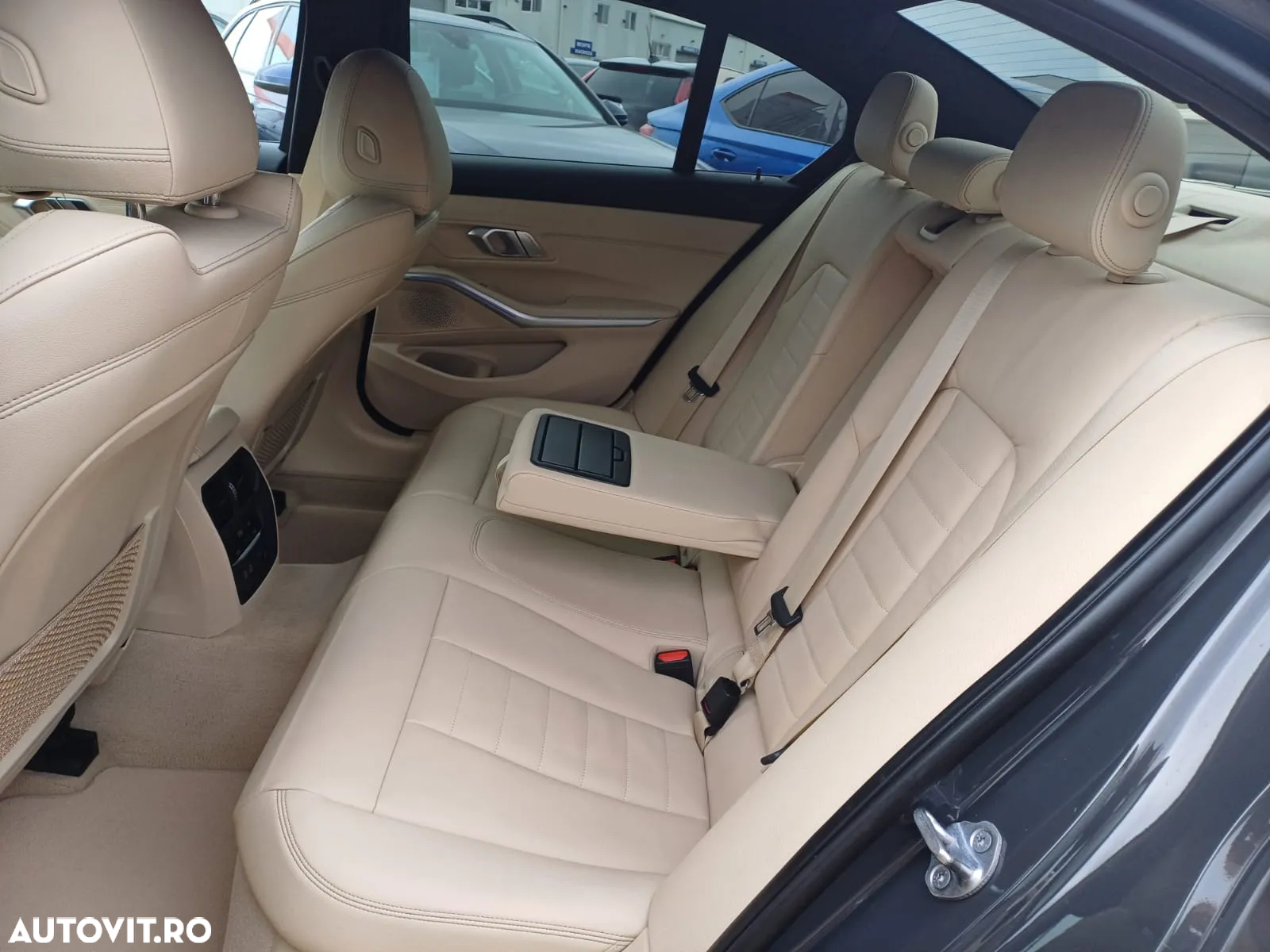 BMW Seria 3 320i xDrive AT - 7