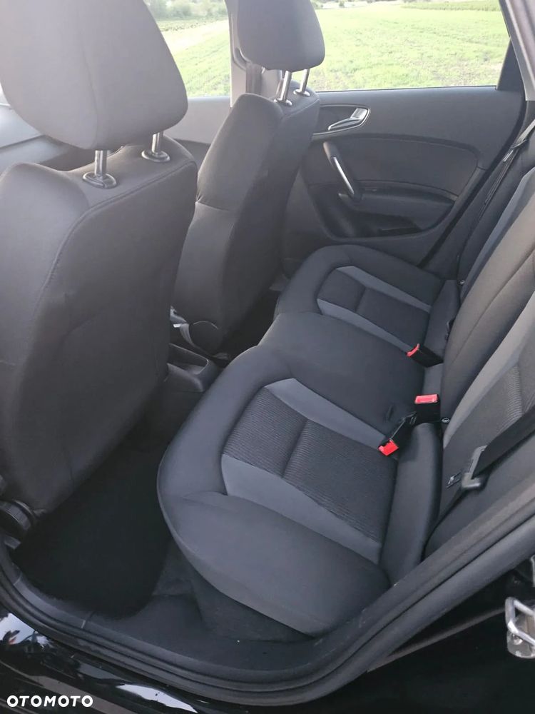 Audi A1 Sportback 1.0 TFSI ultra design - 25