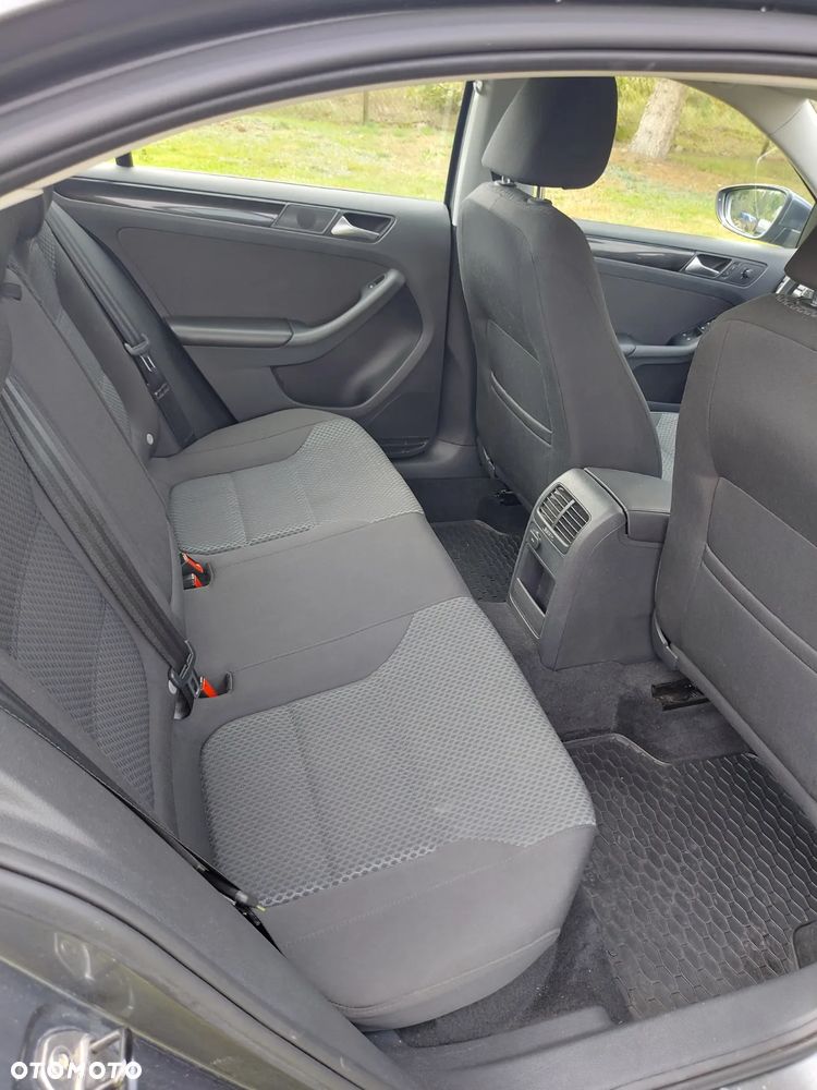 Volkswagen Jetta 1.4 TSI Comfortline - 9