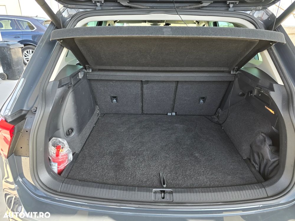 Volkswagen Tiguan - 13