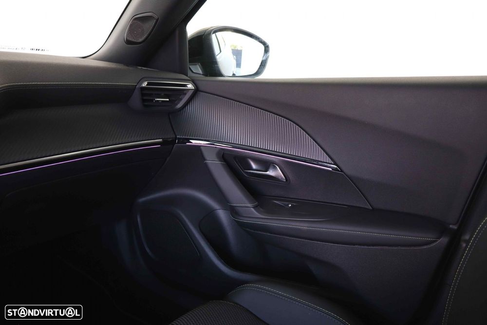 Peugeot e-2008 54 kWh GT - 19