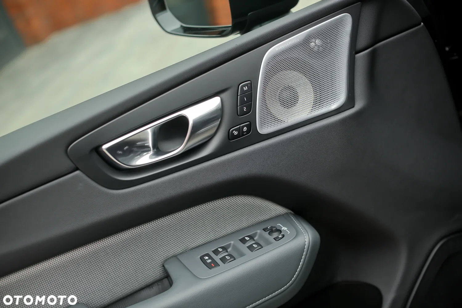 Volvo XC 60 B5 B AWD Geartronic RDesign - 31