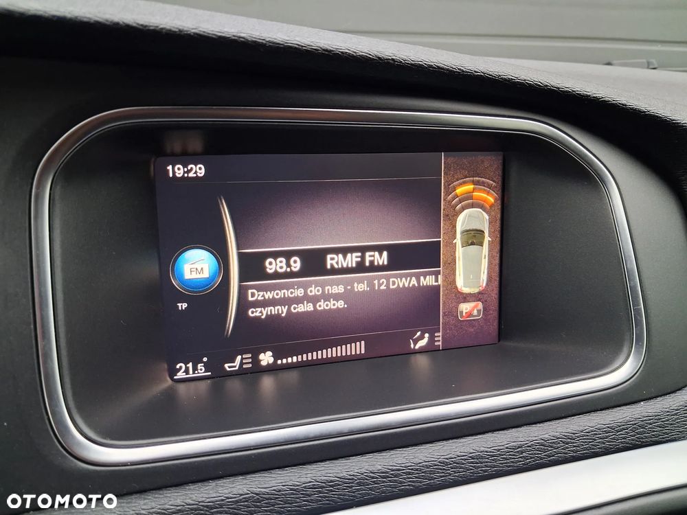 Volvo V40 D3 Drive-E Momentum - 10