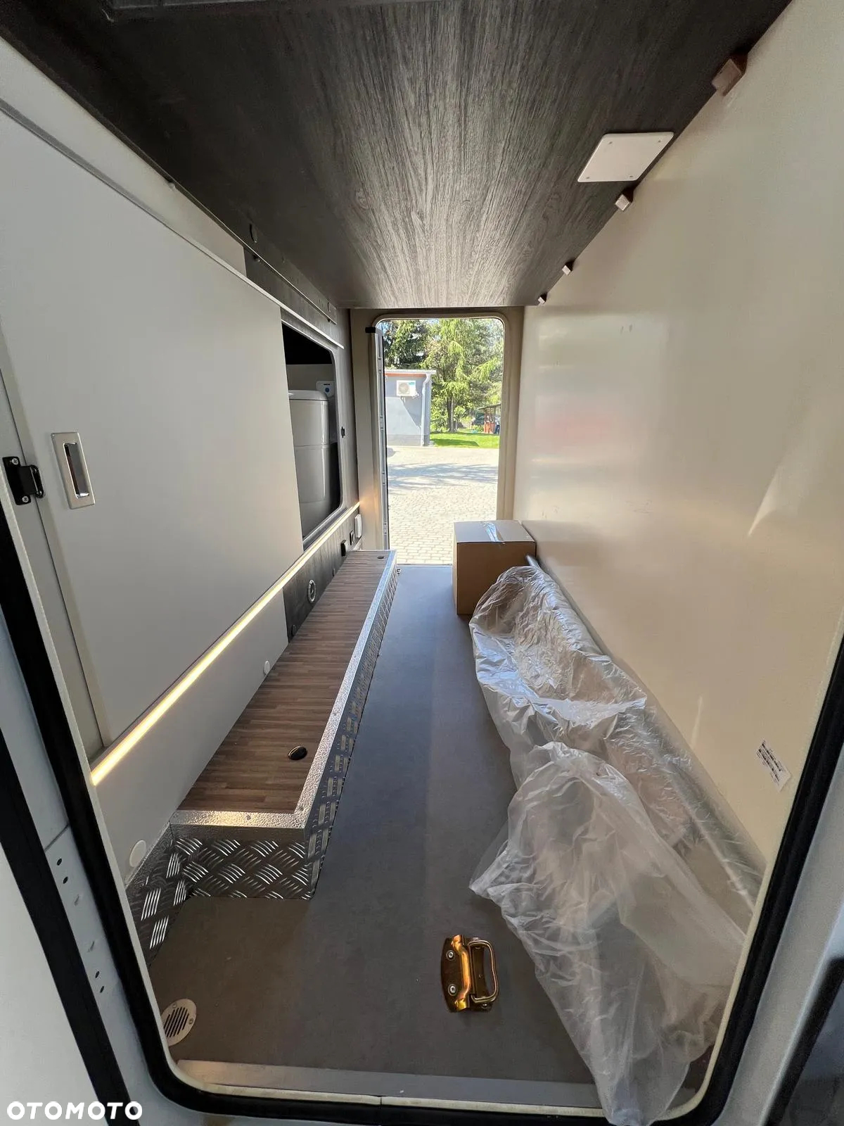Mobilvetta Kea Kompakt 55 - Długość 6,36m  140 KM automat waga: 2650kg - 25