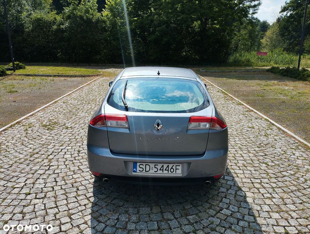 Renault Laguna 2.0 DCi FAP Initiale - 15