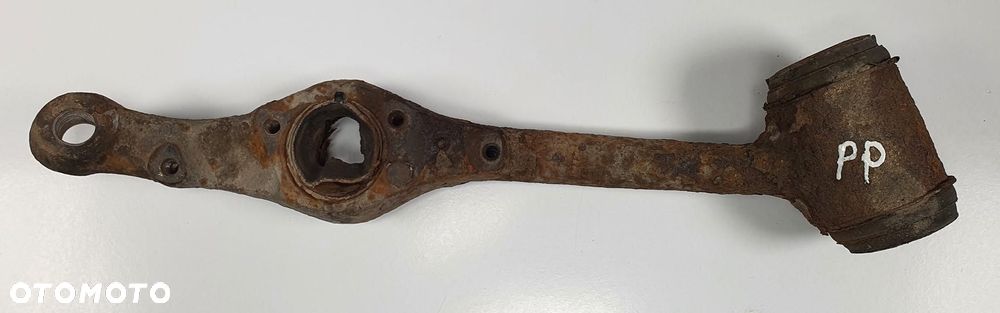 WAHACZ PRAWY PRZÓD PRZEDNI MERCEDES W126 - 1