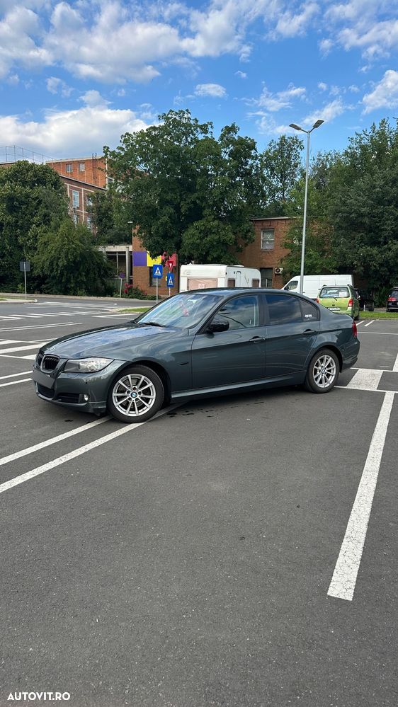 BMW Seria 3 320d EfficientDynamics Edition - 2