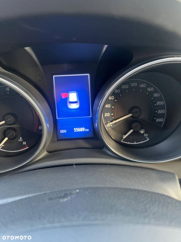 Toyota Auris 1.6 Premium - 10