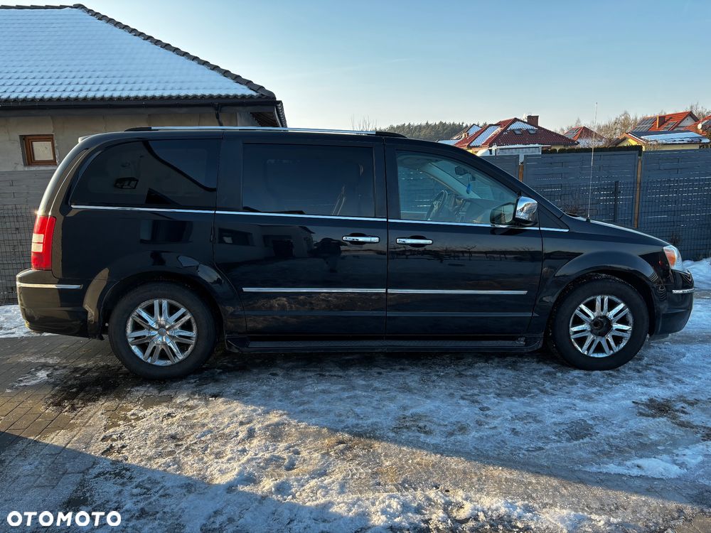 Chrysler Town & Country 4.0 Limited - 6