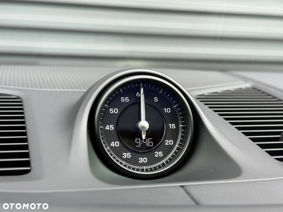 Porsche Cayenne S - 8