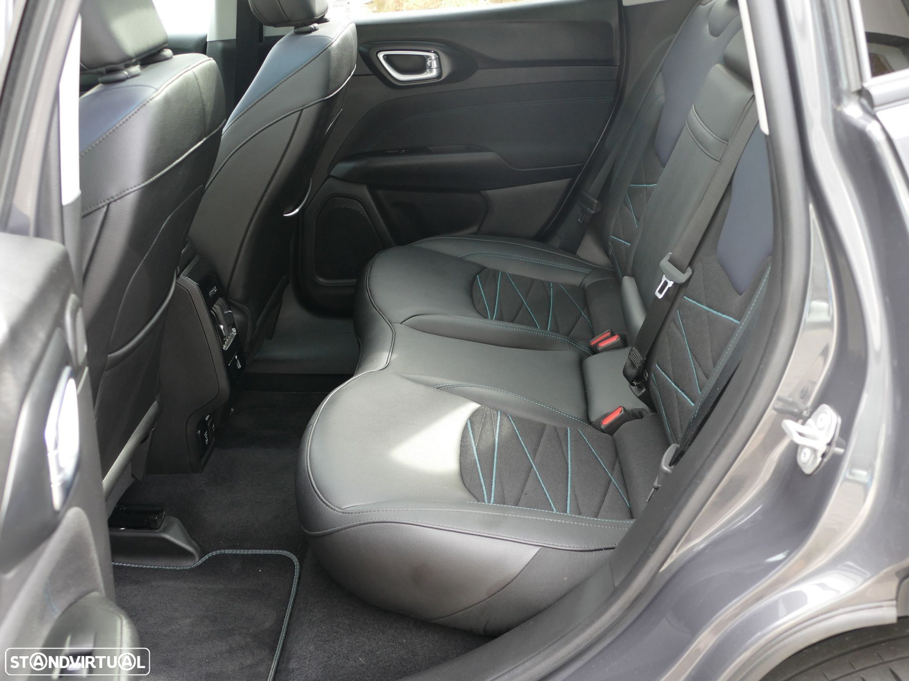Jeep Compass 1.3 TG 4Xe Trailhawk - 39