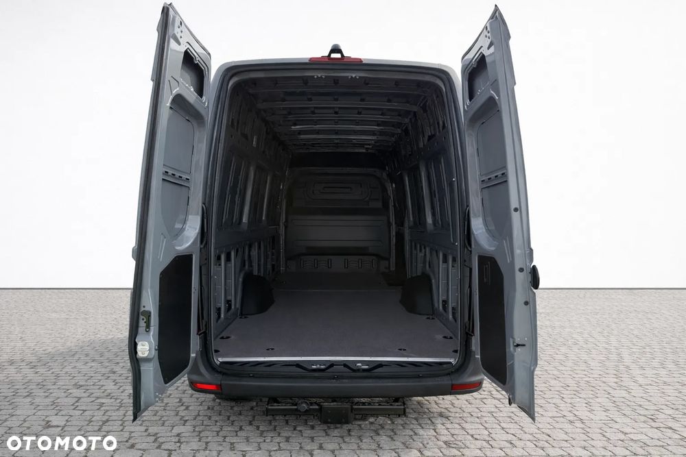 Mercedes-Benz Sprinter - 7