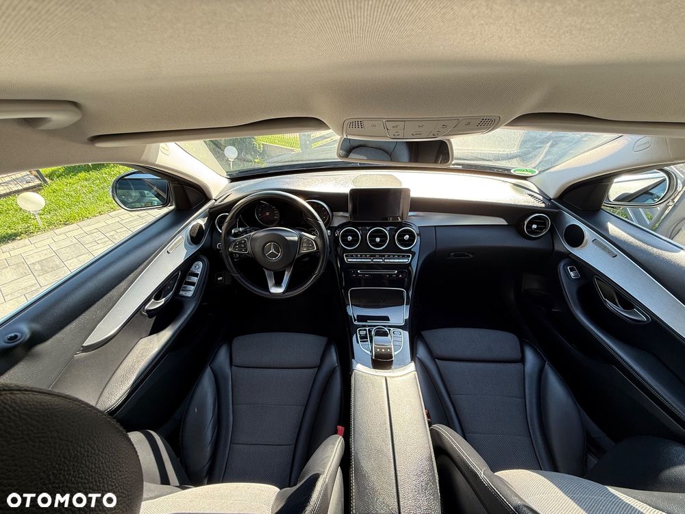 Mercedes-Benz Klasa C 180 7G-TRONIC Exclusive - 16