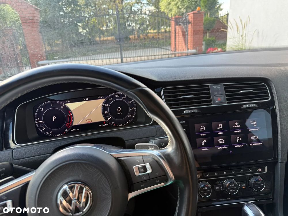 Volkswagen Golf - 21