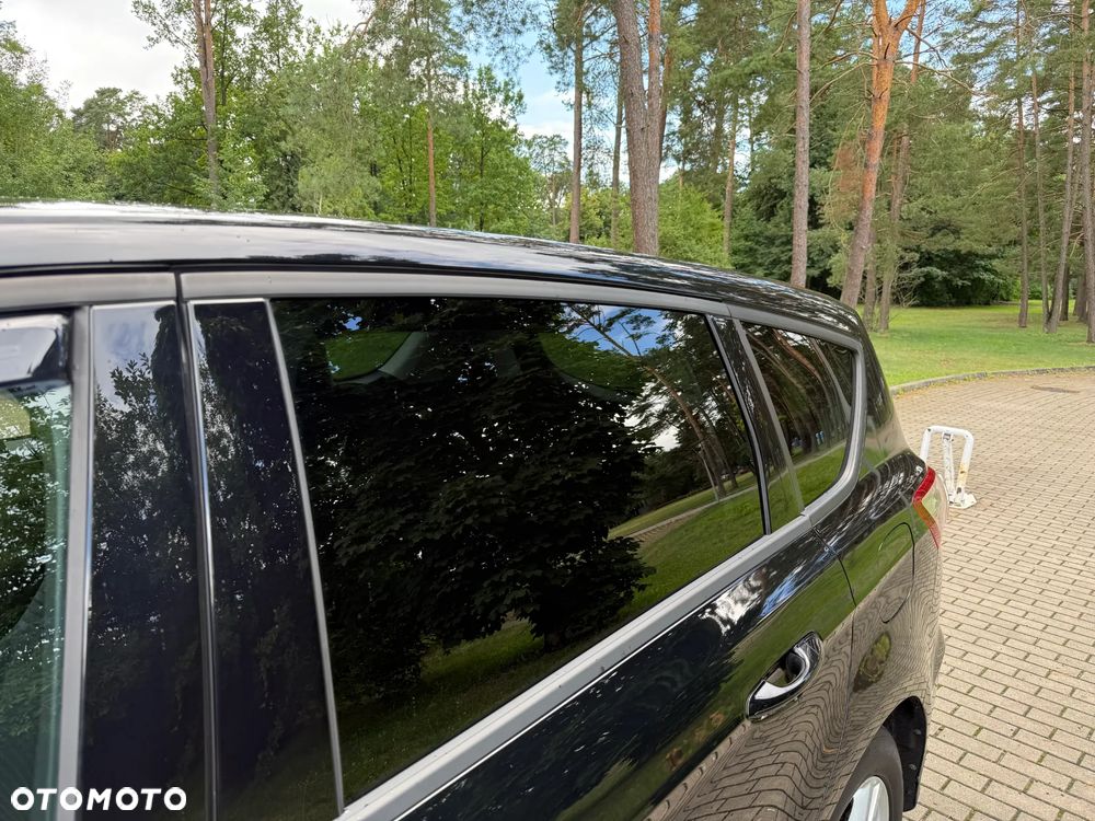 Ford S-Max - 12