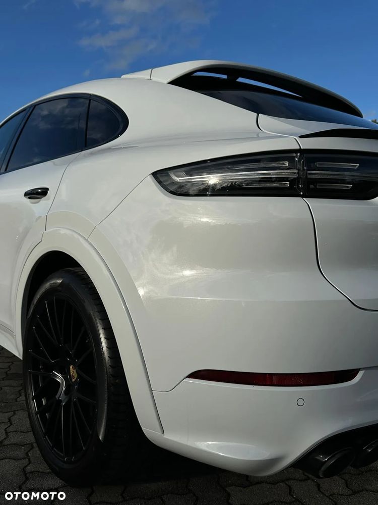 Porsche Cayenne Coupe GTS - 29