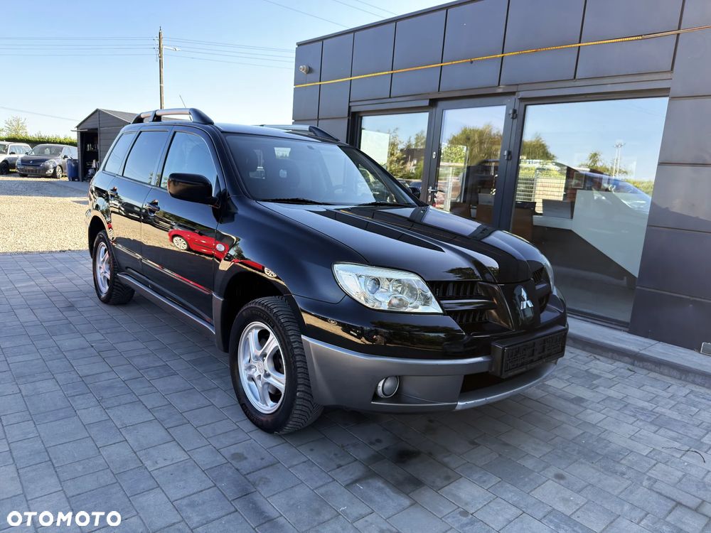 Mitsubishi Outlander 2.0 Invite - 13