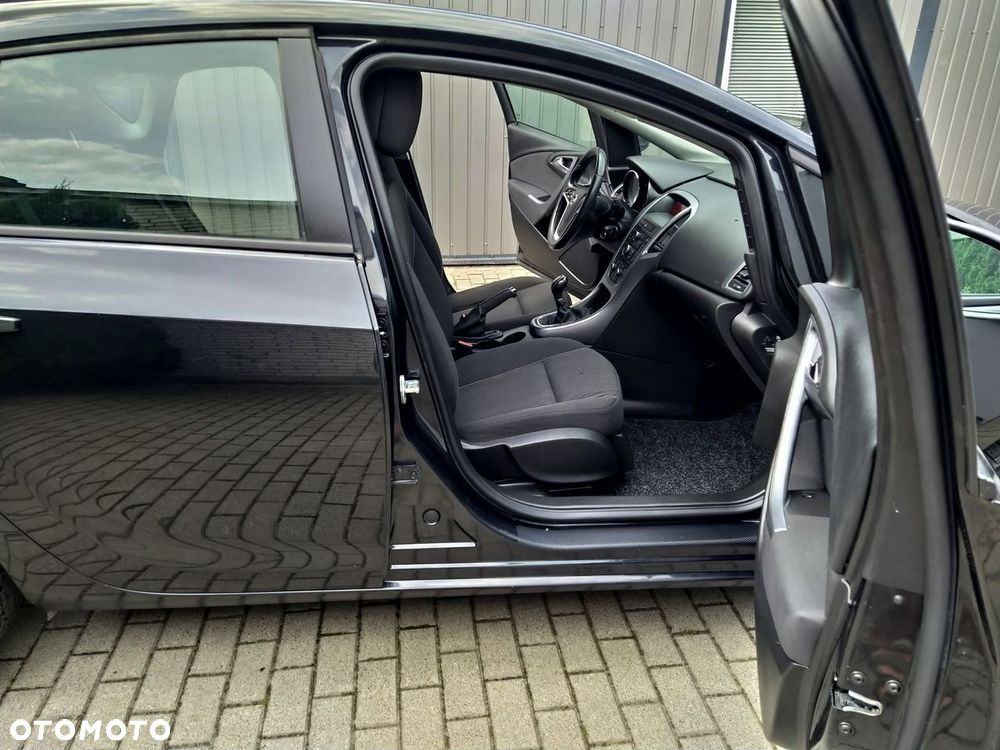 Opel Astra - 24