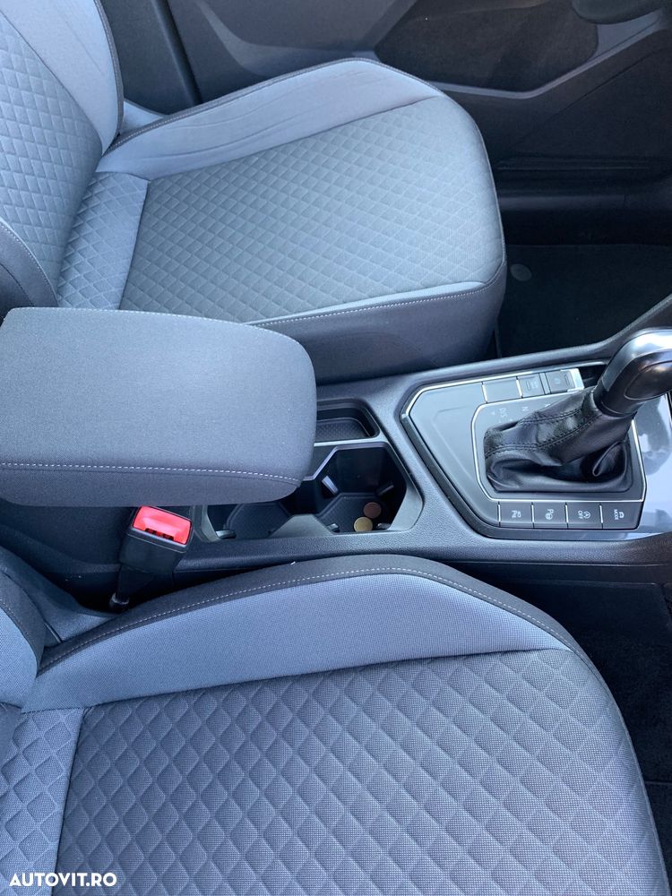 Volkswagen Tiguan - 12