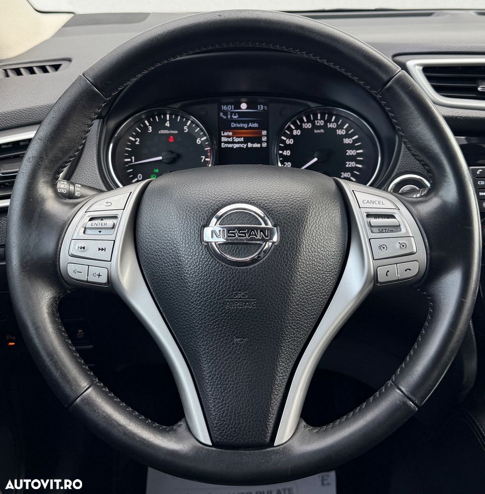 Nissan Qashqai 1.2 DIG-T Xtronic TEKNA - 33