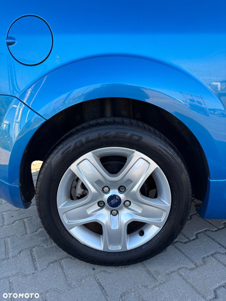 Ford Focus 2.0 16V Titanium - 14
