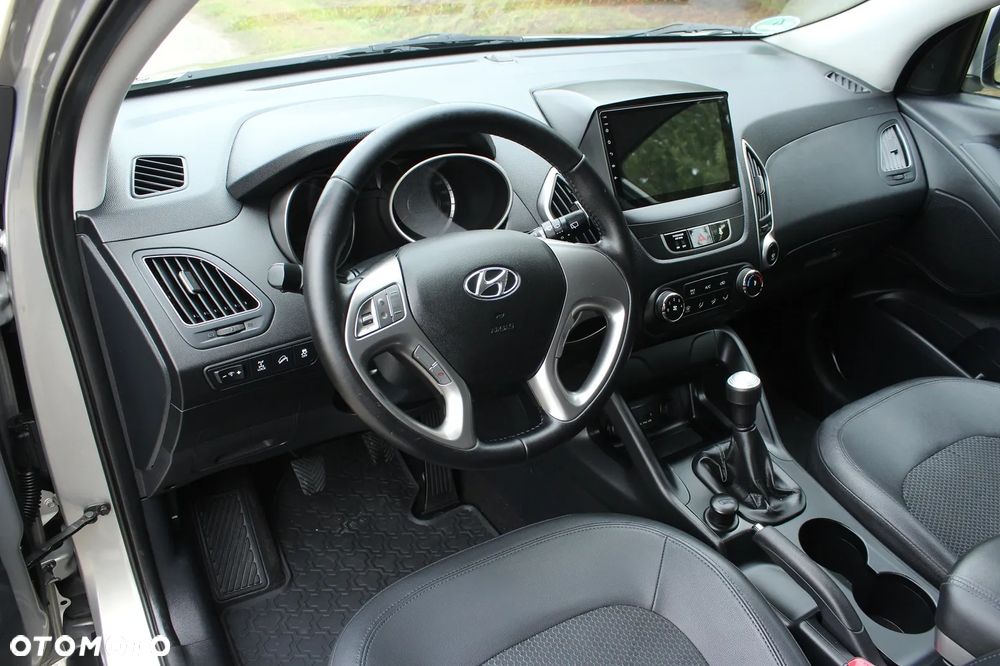 Hyundai ix35 2.0 4WD Style - 21