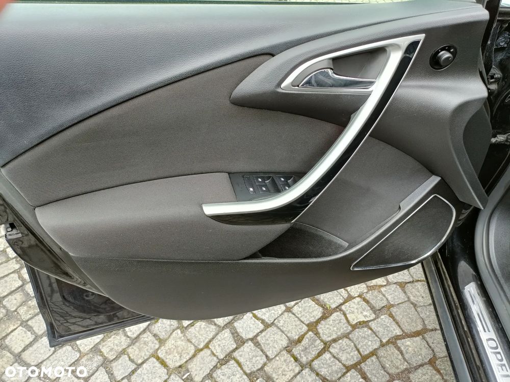 Opel Astra 1.4 Turbo Cosmo - 17