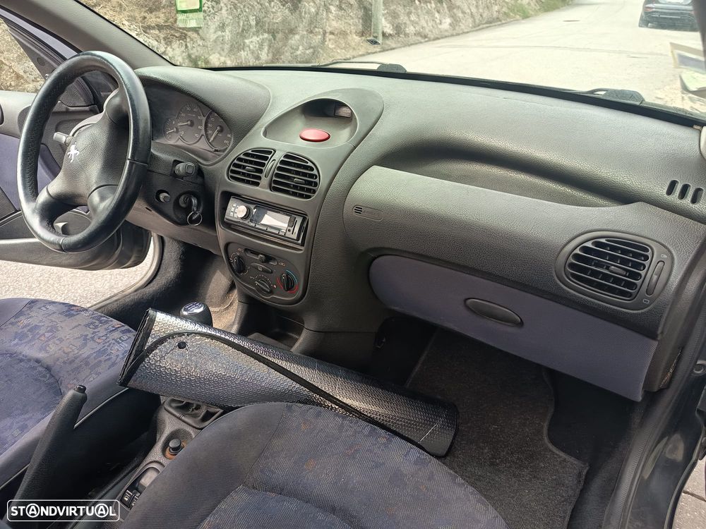Peugeot 206 1.1 XR - 9