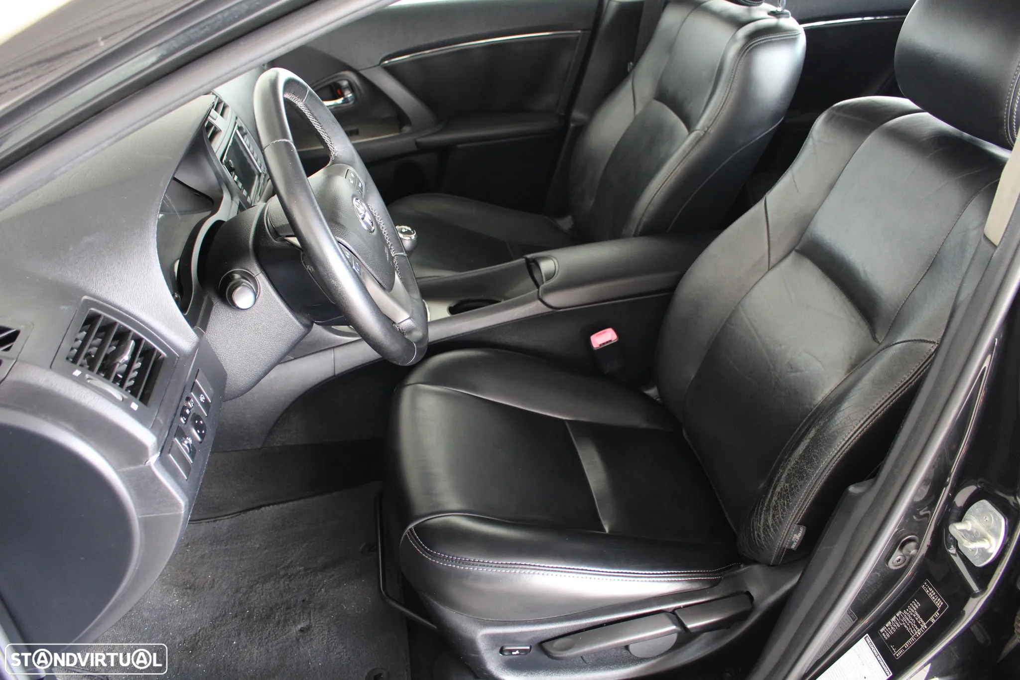 Toyota Avensis SW 2.0 D-4D Sol+GPS - 8