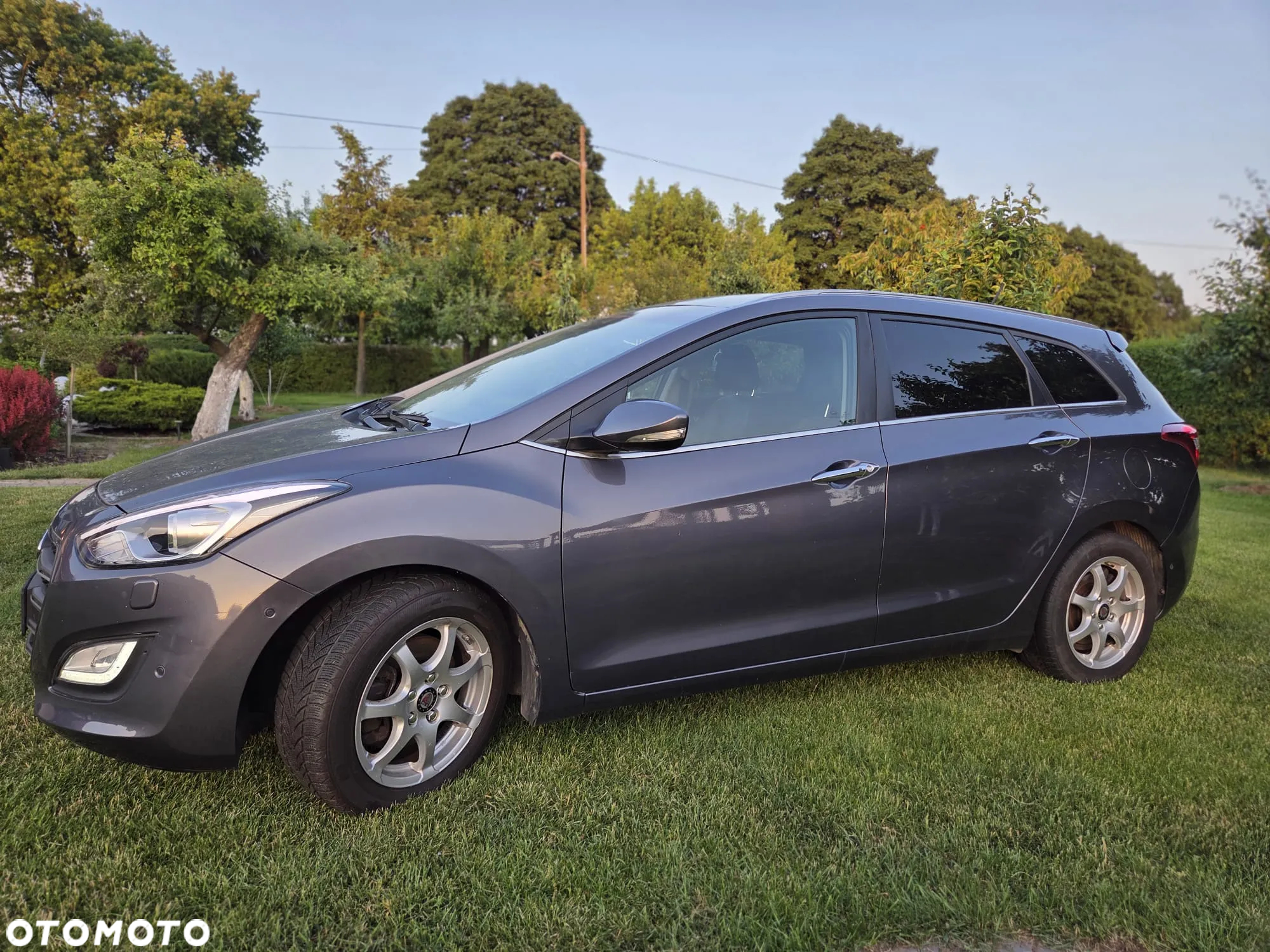 Hyundai i30 blue Kombi 1.6 CRDi DCT Premium - 3