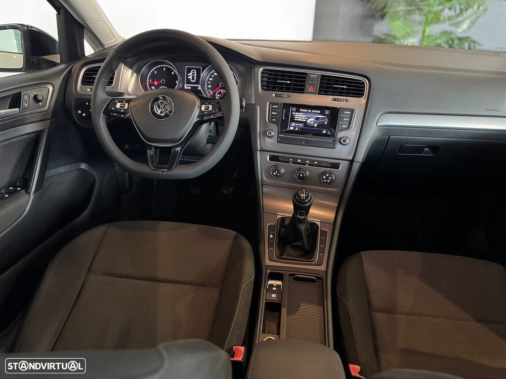 VW Golf 1.6 TDi BlueMotion Trendline - 42