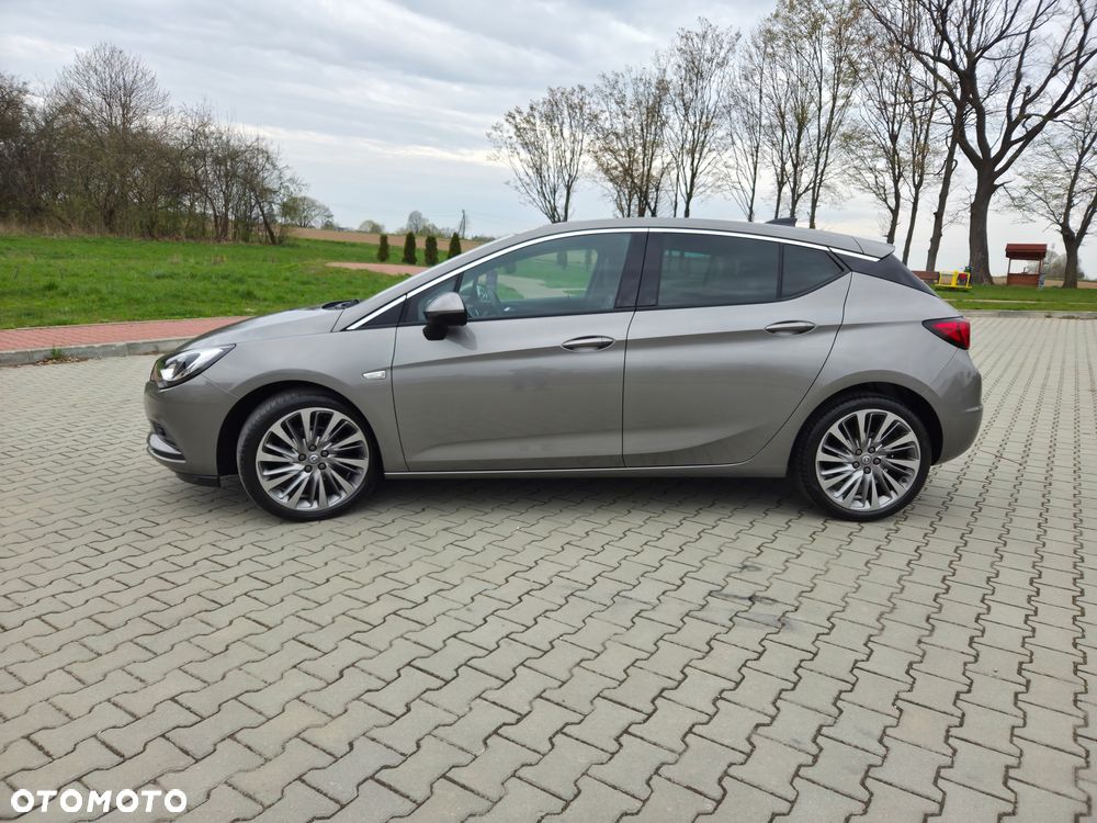 Opel Astra 1.4 Turbo 120 Jahre - 10