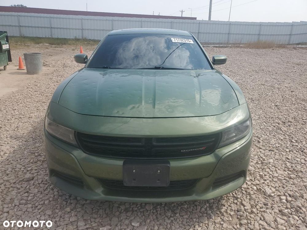 Dodge Charger - 4