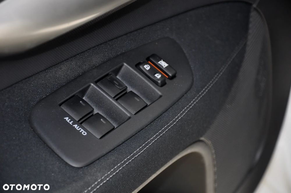 Toyota Auris 1.6 Edition - 25