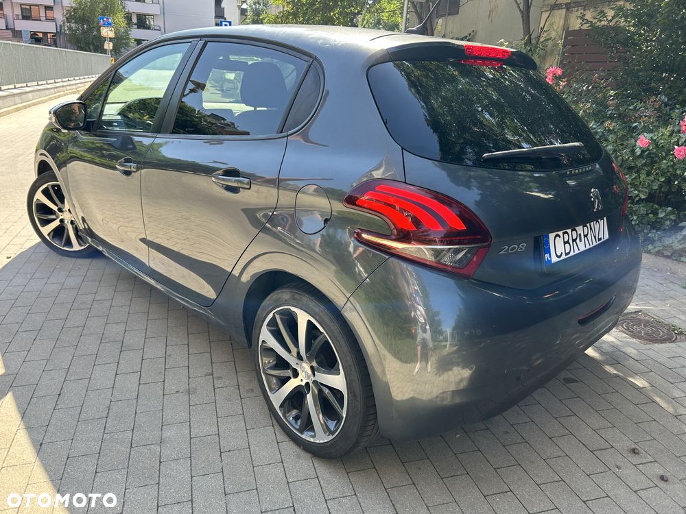 Peugeot 208 - 7