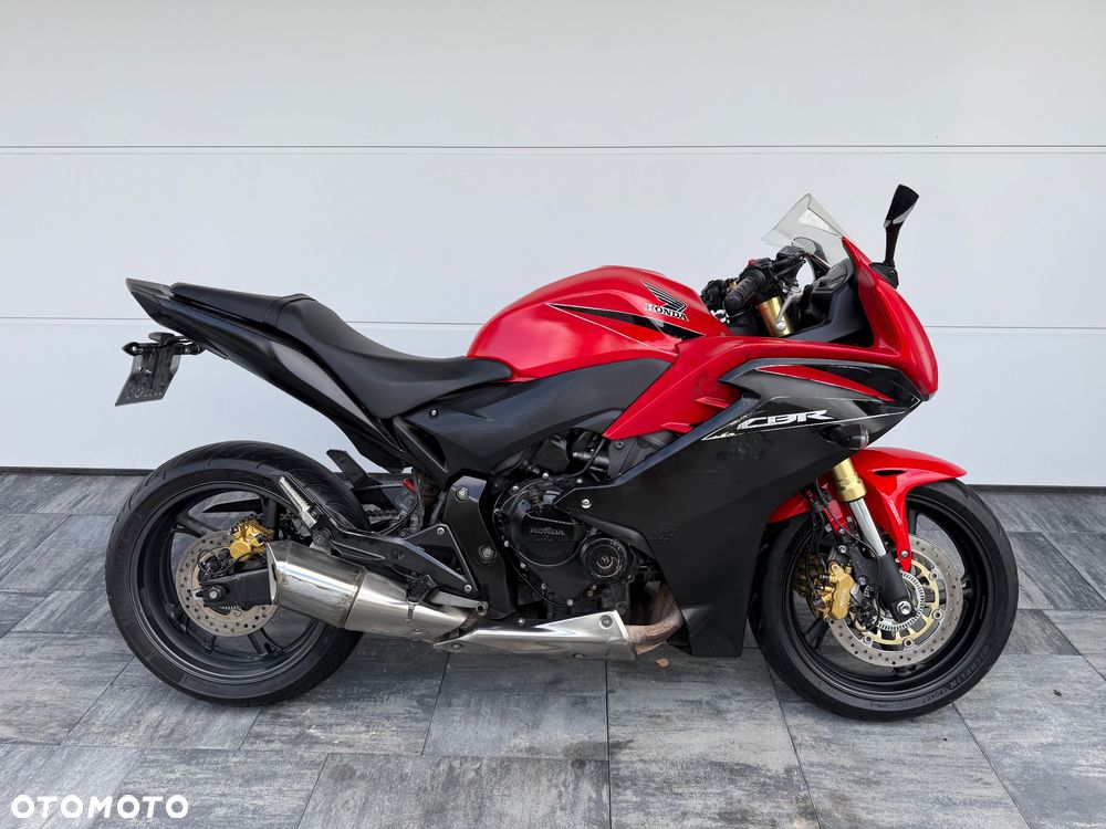 Honda CBR - 6